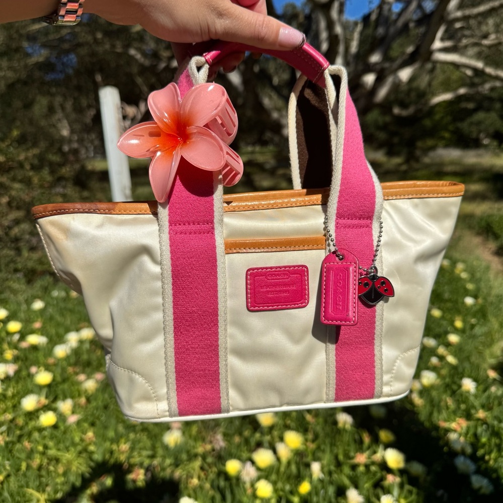 [SOLD] VINTAGE Y2K Coach Hamptons Nylon Mini Ladybug Tote K04K-1893 + Clip